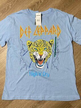 Def Leppard High ‘n’ Dry Graphic T-Shirt Size Medium Rock Band Tee Y2K